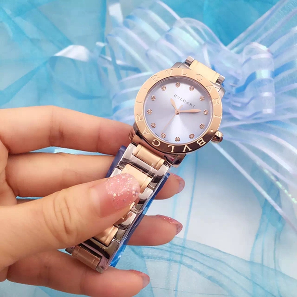 ブルガリ時計正面デザイン